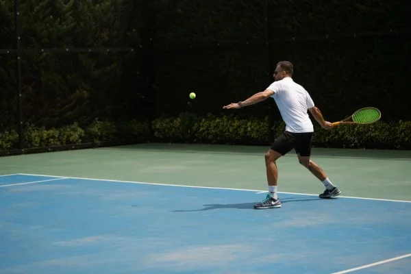 tennis backhand stroke